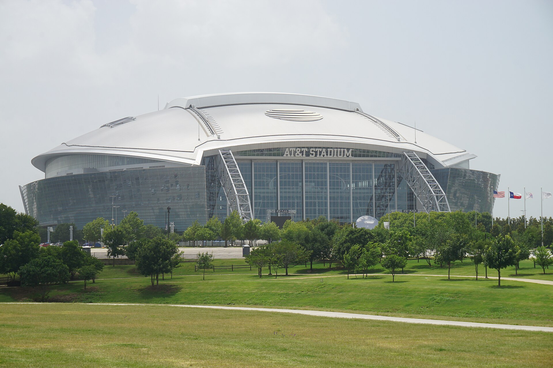 Exterior view of AT&T Stadium in Arlington before a major matchday
