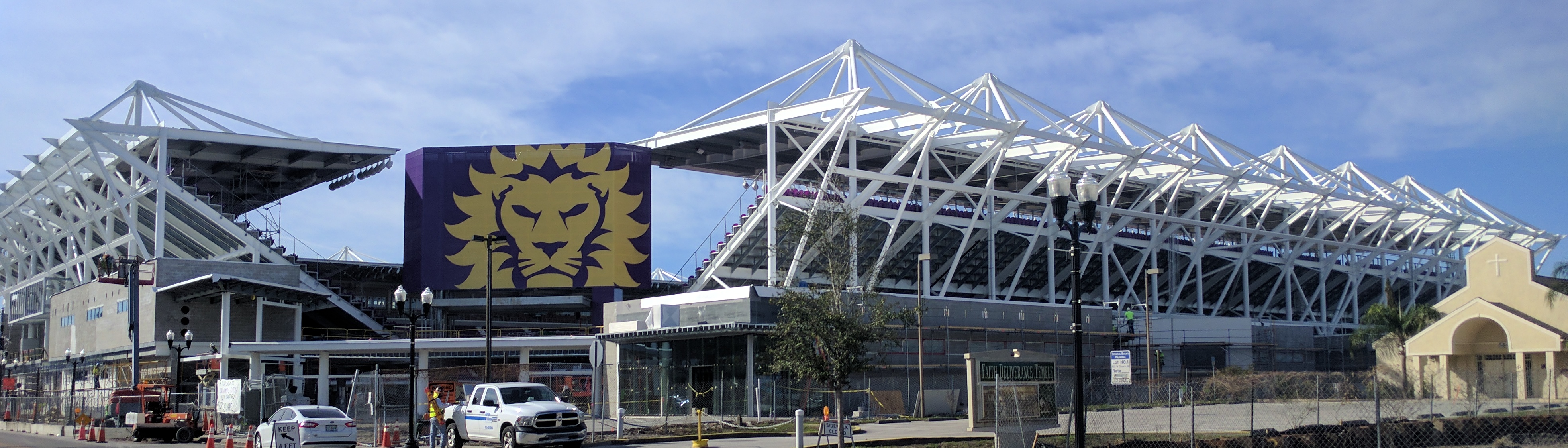 Real-photo wide view of Inter&Co Stadium in Orlando before a major football match